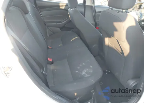 2015 Ford Focus Se z USA, uszkodzony, nr VIN 1FADP3F22FL353327